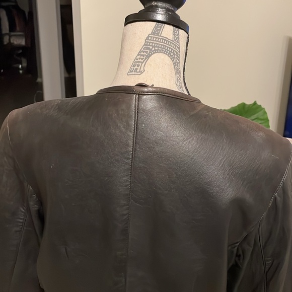 Liz Wear Women’s Leather Jacket-Rich Soft Leather-Zip Front-Front Pockets-Size M - Picture 6 of 9